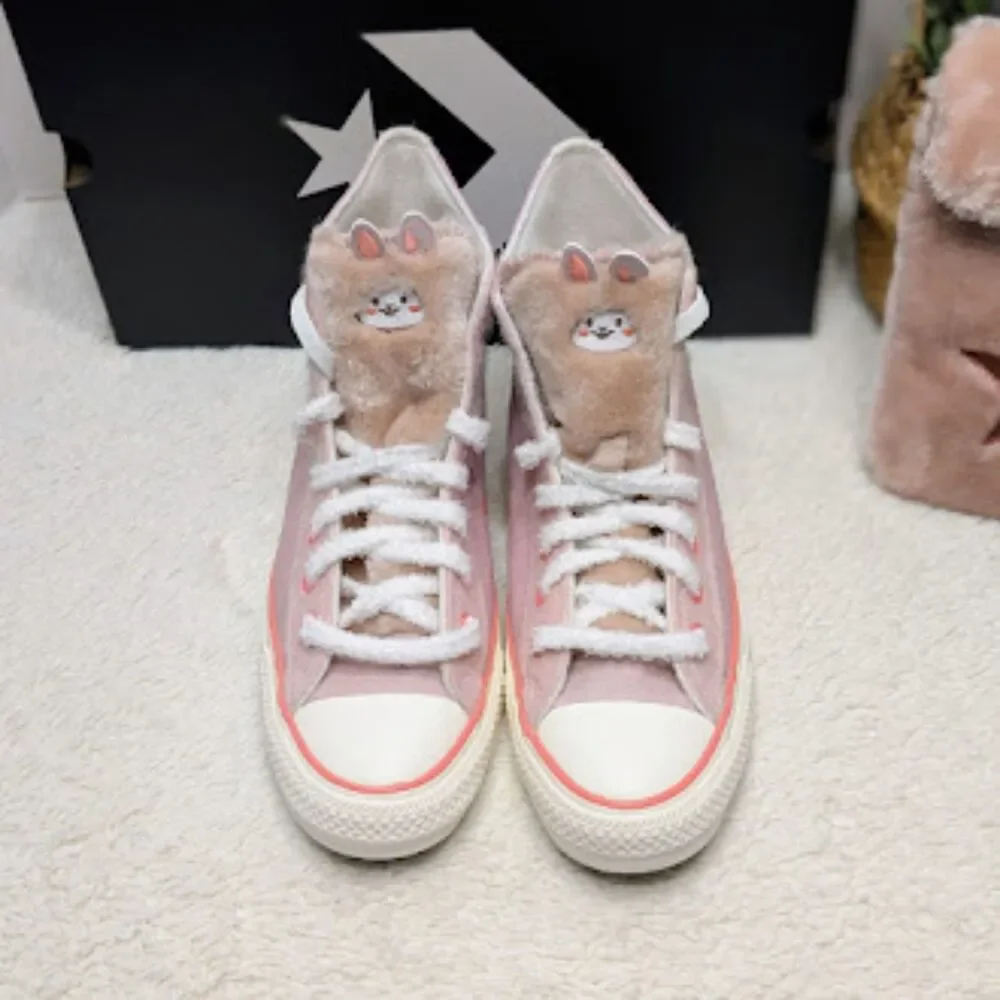 Converse CTAS Pink Bunny Rabbit Faux Fur Hi Top Sneakers + Bag Women's 9.5 NIB
